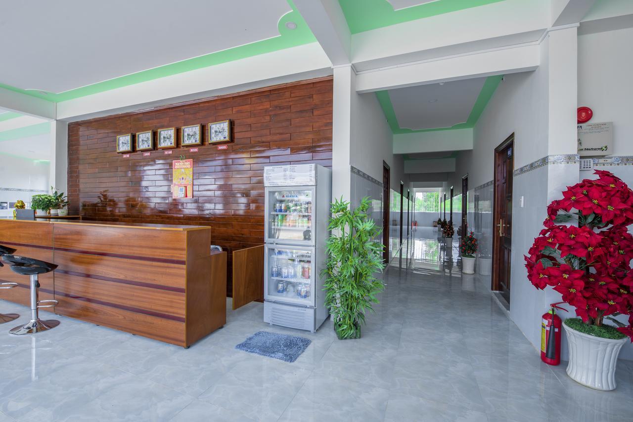 Hotel Nguyen Toan Дуонг-Донг Экстерьер фото